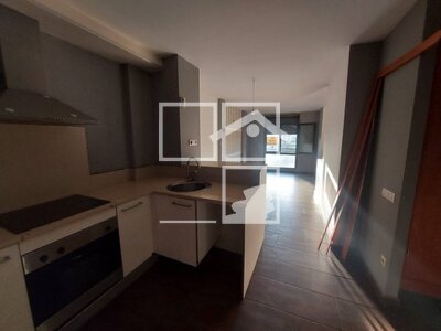 Local en Enric Prat de la Riba, Vic Barcelona