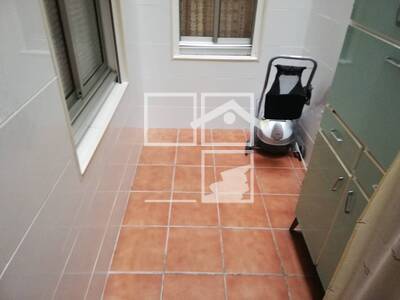 Local en Isaac AlbÃ©niz, Badalona Barcelona