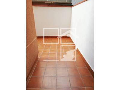 Local en Isaac AlbÃ©niz, Badalona Barcelona