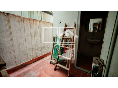 Local en Calle Pirineus    BAJOS, Santa Coloma de Gramenet Barcelona