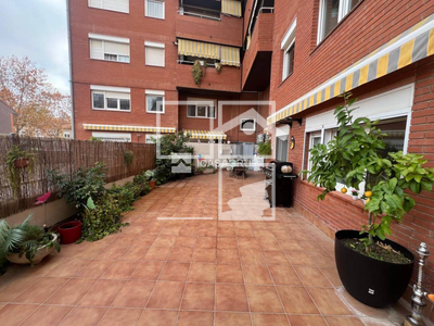 Inmueble en Plaza Josep Sapés Esmendia    , Barcelona