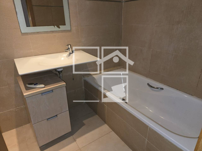 Inmueble en Calle FERRAN CASABLANCAS    1º, Barcelona