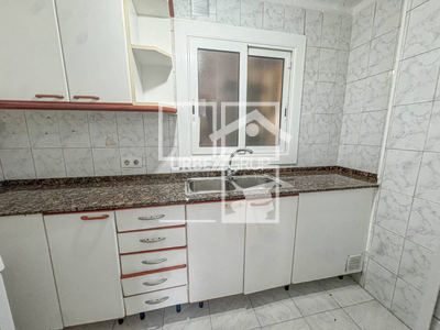 Local en Calle Enric Granados    3, Martorell Barcelona